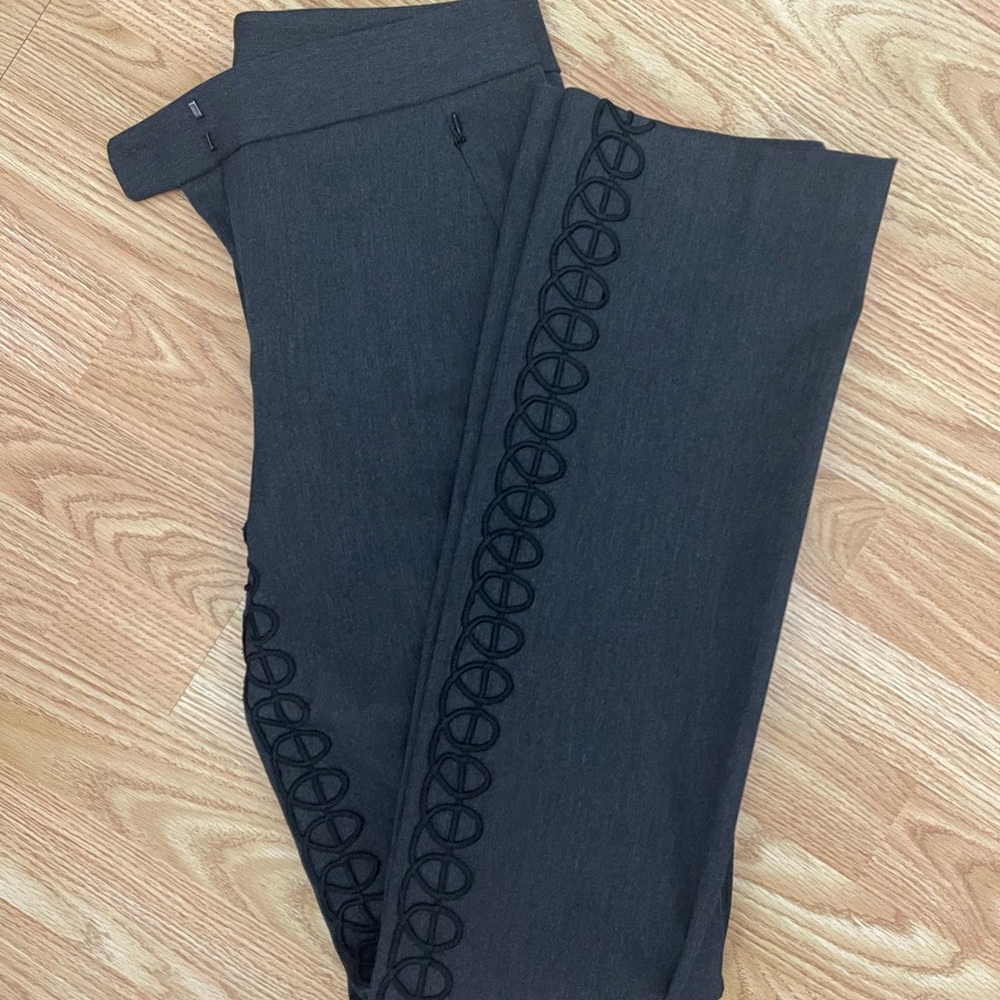 Elie Tahari Pants